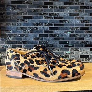 John Fluevog Leopard Print Calf Hair Oxford Lace Shoes Loafers Rare 36 EU